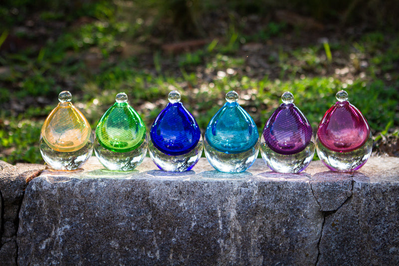 glass keepsake urns